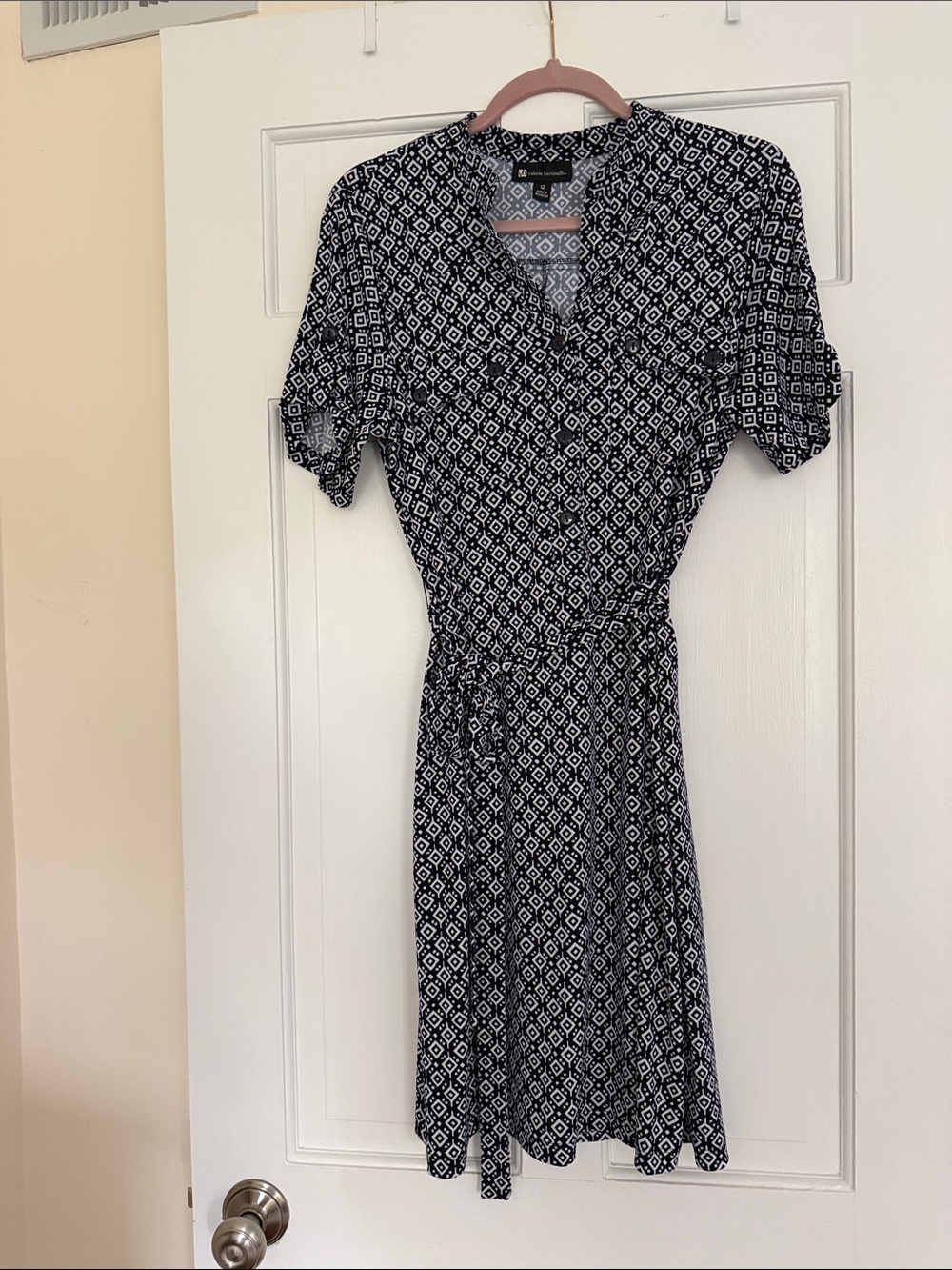 Valerie Bertinelli Black & White Geo-Print Tie-Waist Midi Dress